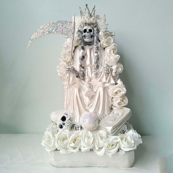 Santa Muerte en el Trono Blanca - Protección, Paz y Limpieza Energética 36cm