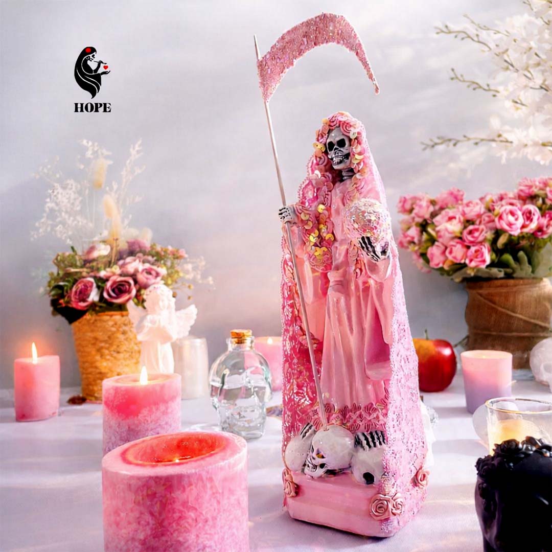 Amor propio y Protección para el Corazón - Santa Muerte Rosada en 30 cm