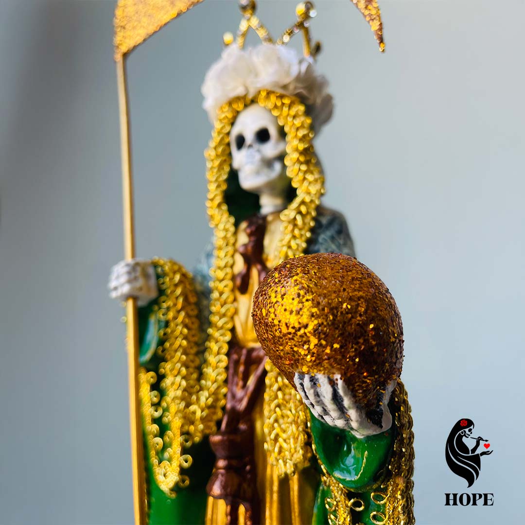 Santa Muerte Premium Dorada y Dolares - Abundancia, Exito, Estabilidad en 30cm - Imagen 7